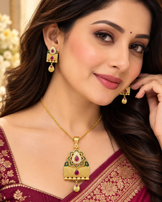 Traditional Heritage Necklace and Earrings Set for Women