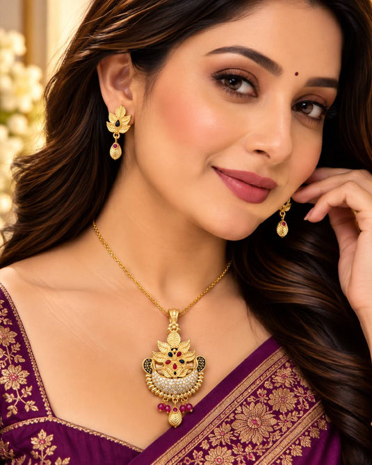 Heritage-Style Gold-Tone Bridal-Style Necklace and Earrings Set for Women
